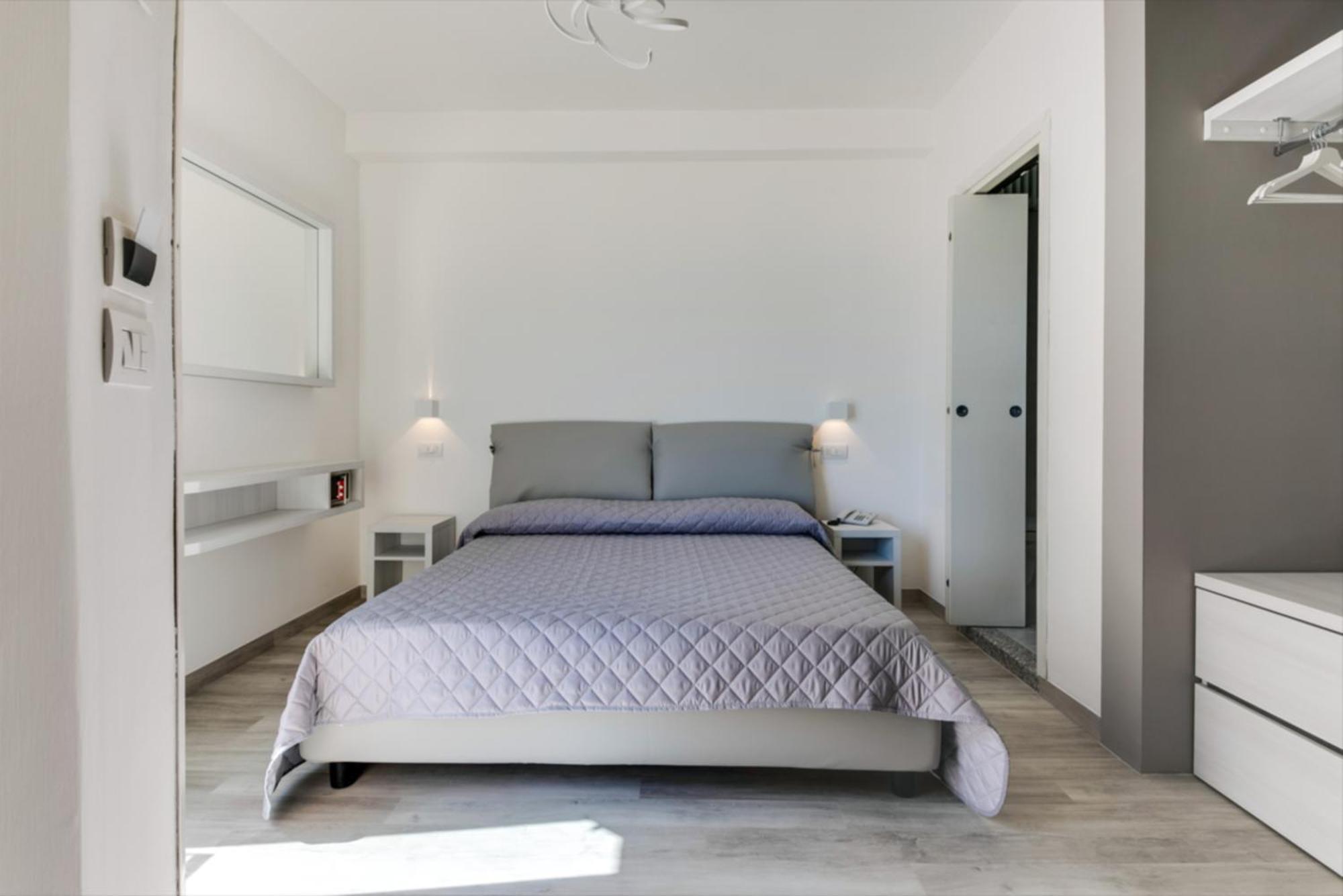 Marittimo Riccione - Hotel Clipper Fronte Mare Esterno foto